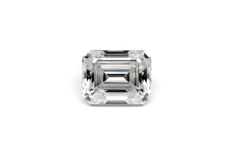 Grafische Smaragdschliff-Diamanten.