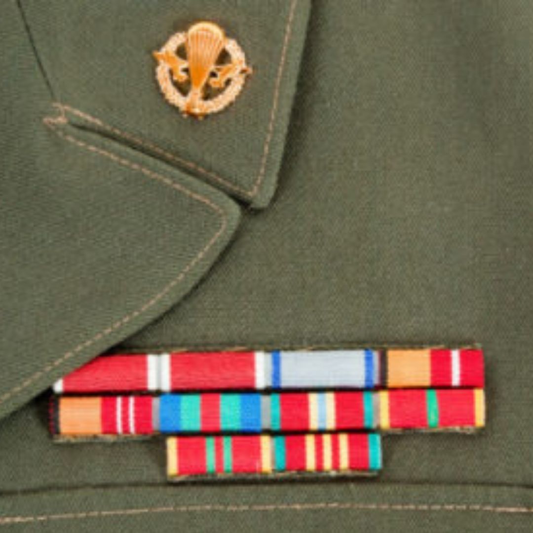 militaria insignes