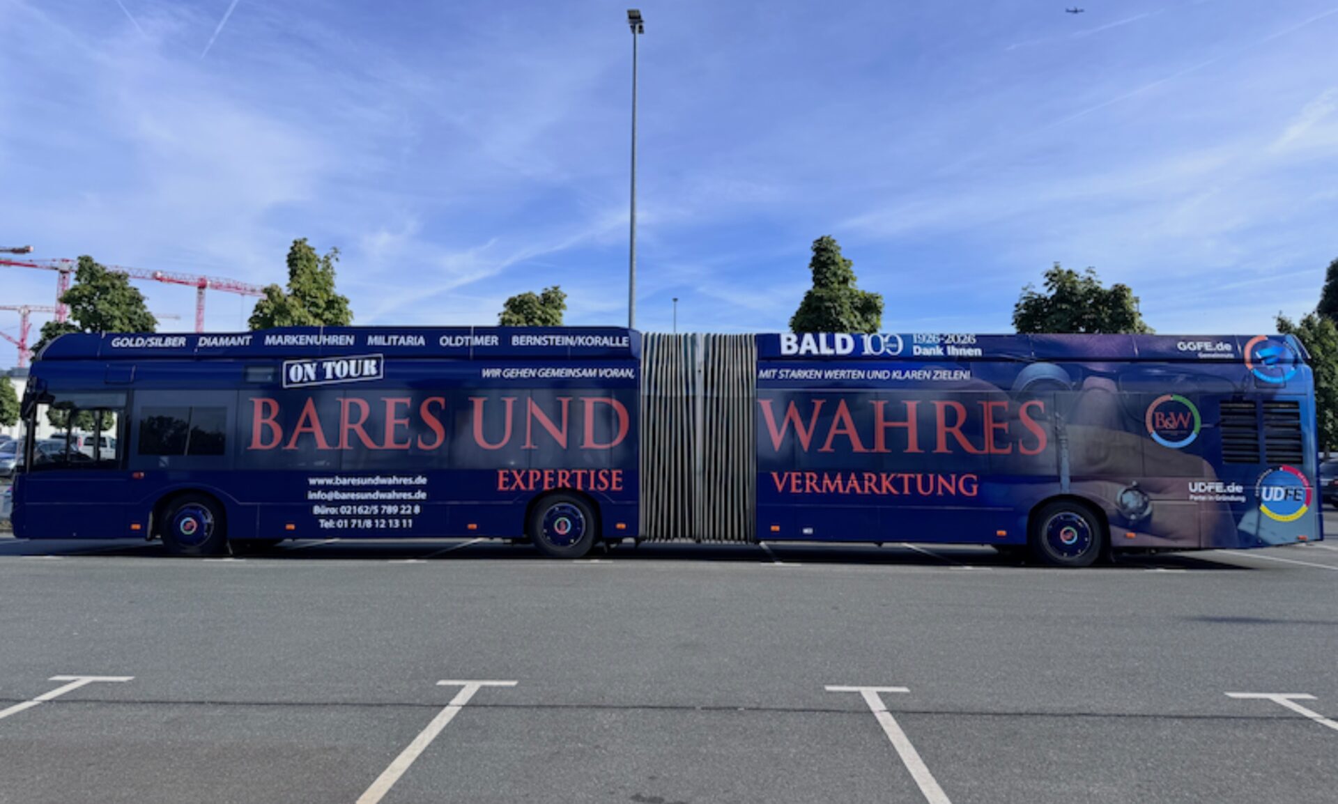 U801 bus 